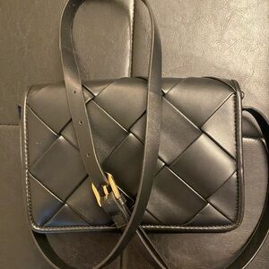 Elegant Black Crossbody Bag